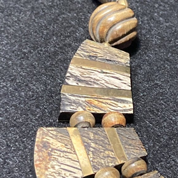 Wood & Metal Elephant Necklace - Picture 4 of 14